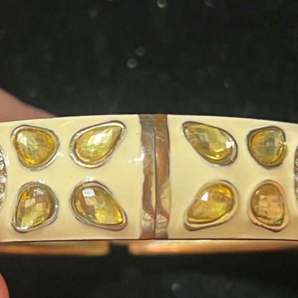 Vintage Sequin Gold Tone Bangle Bracelet with Gemstone Accents - Picture 9 of 9